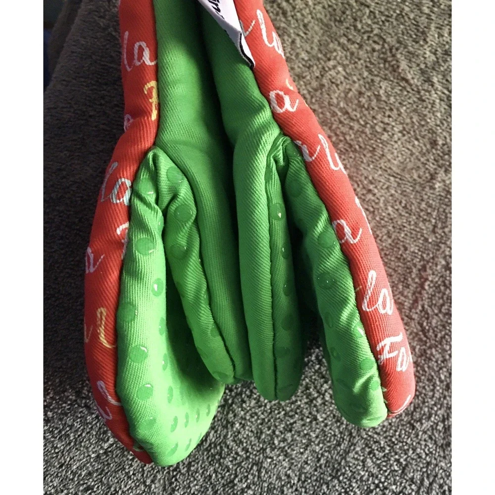 Cuisinart Oven Mitts Mini‎ Christmas Holiday Fa La la Gloves 2pk Cotton Silicone